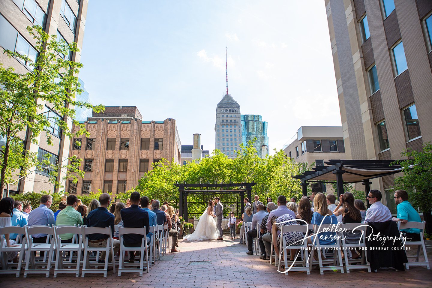 Rooftop Wedding Downtown Minneapolis Foshay Tower.jpg